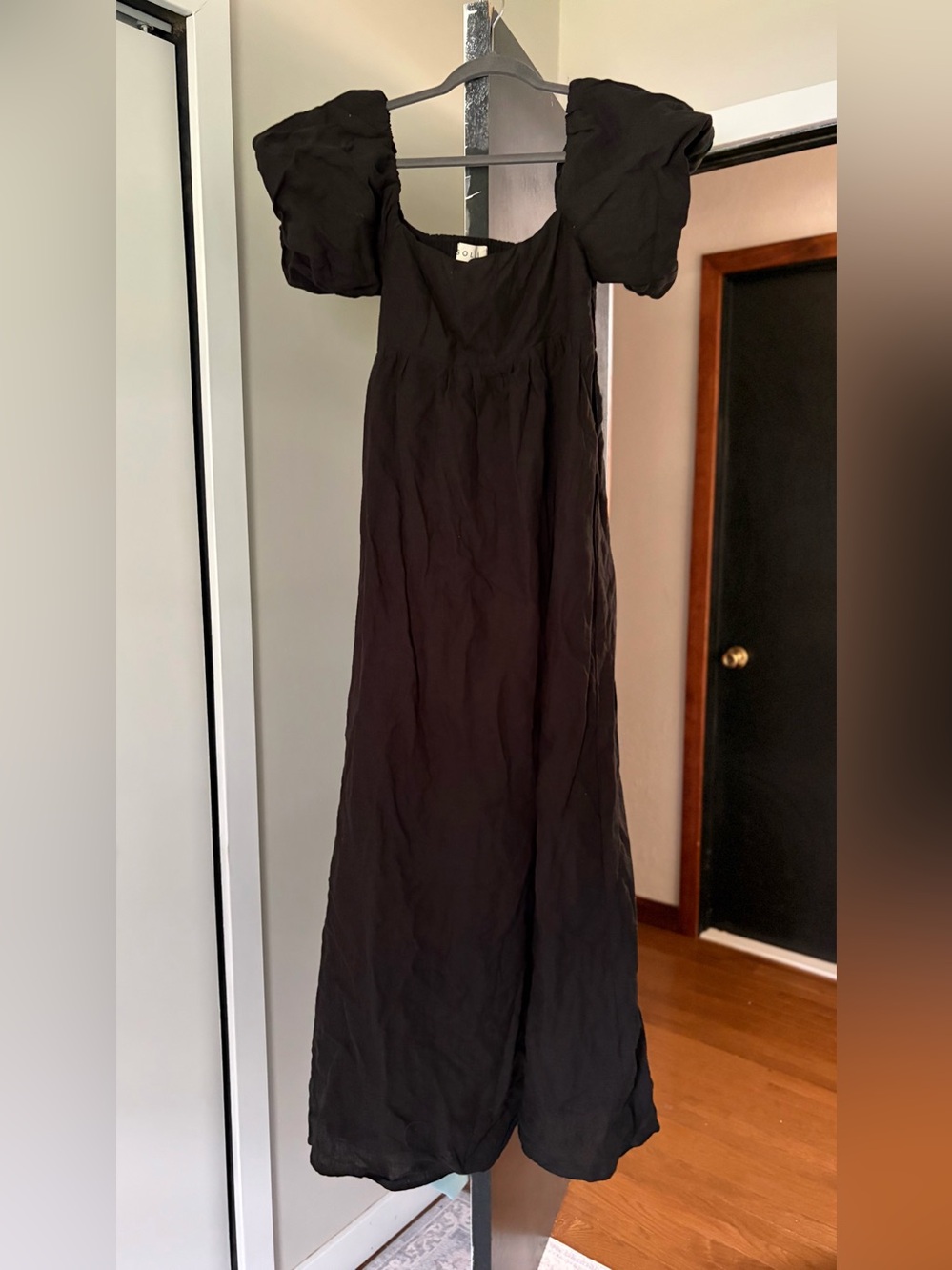 Solaí The Label Black Puff-Sleeve Maxi Dress - Picture 3 of 4